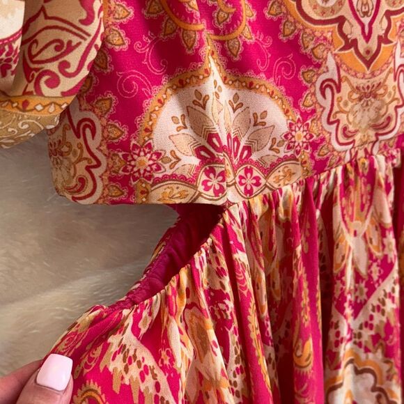 Flying Tomato Pink and Gold Paisley Mini Dress - Picture 5 of 8